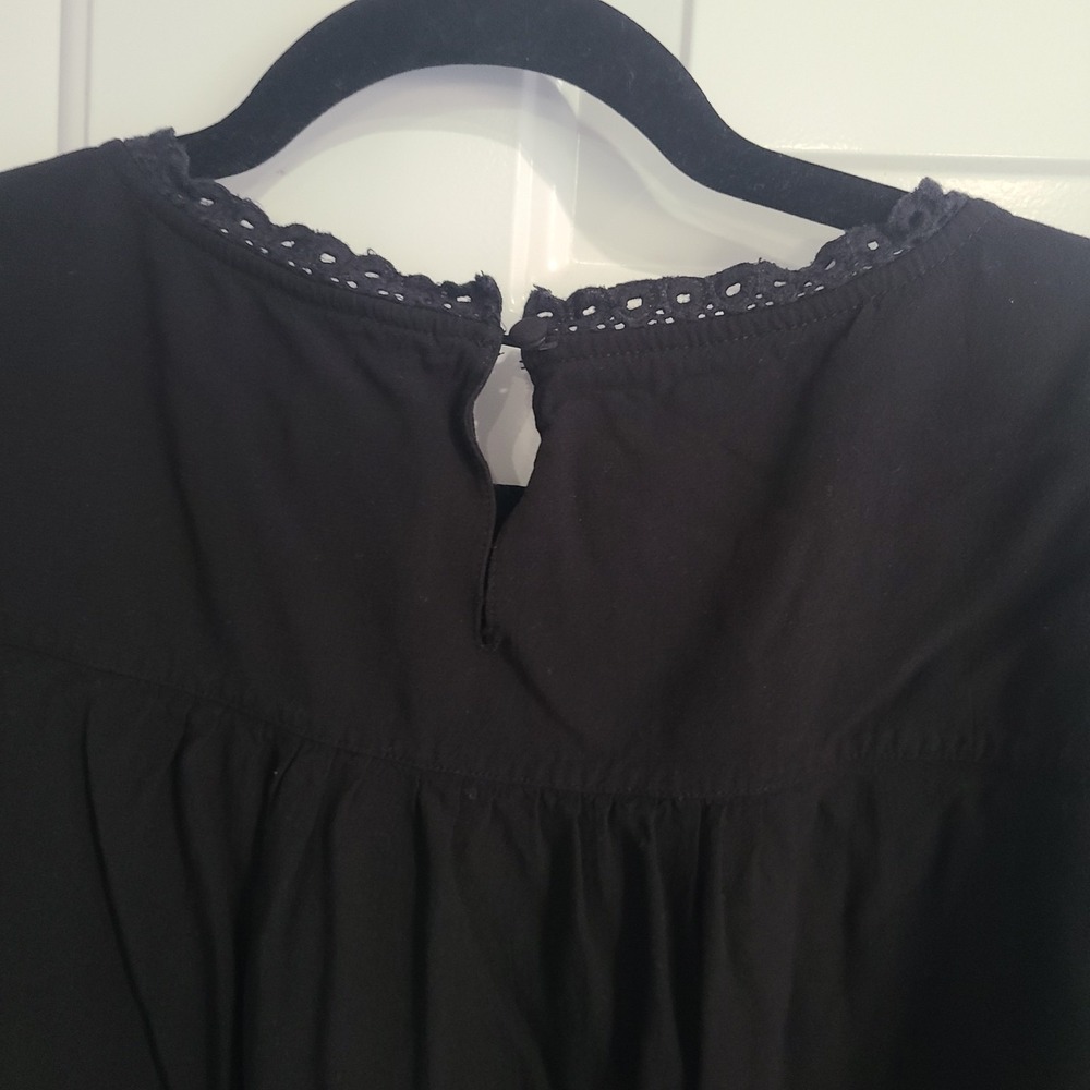 Chico's Black lace cut out top, 3/4 Sleeves, Size 16/18 Women's Pre-Loved - Picture 5 of 10